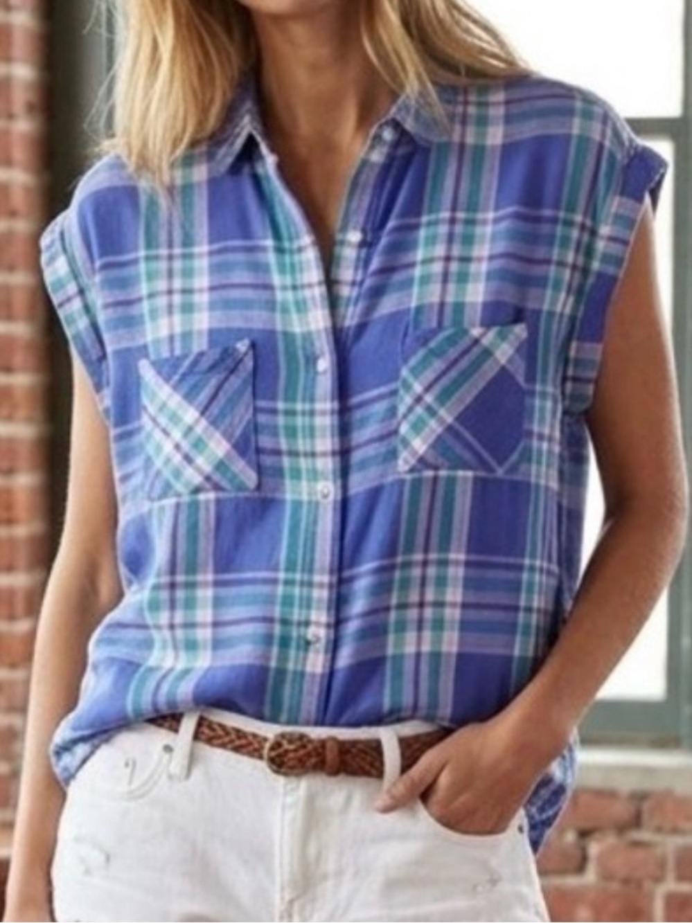 Rails Blue Plaid Short-Sleeve Button-Down Shirt
Size Small